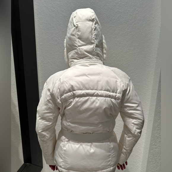 Bebe white faux fur hood with belt parka - Picture 3 of 10